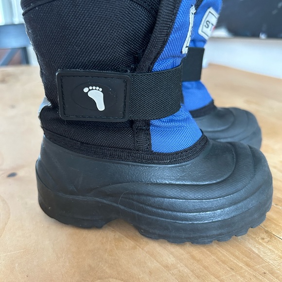 Stonz Scout Snow Boot - Picture 4 of 5